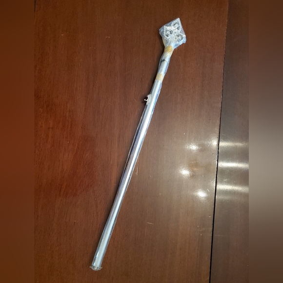 Silver Rhinestone Sceptor - Picture 5 of 5